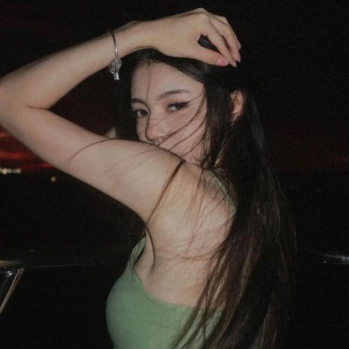 战舰春光 封面
