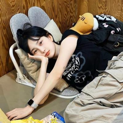 叻女外星人寻求共同体 封面